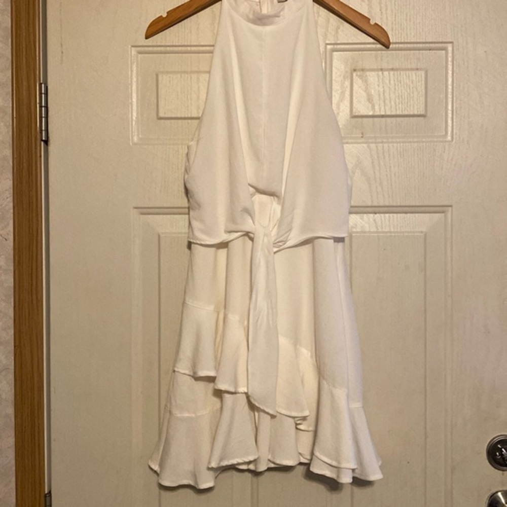 The Clothing Company Sleeveless‎ Dress